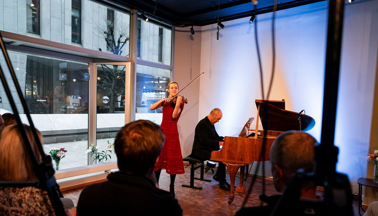 Eldbjørg Hemsing i MusikkRom